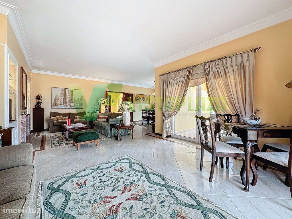 Moradia Isolada com Piscina e Garagem em Portimão - Grande imagem: 5/34