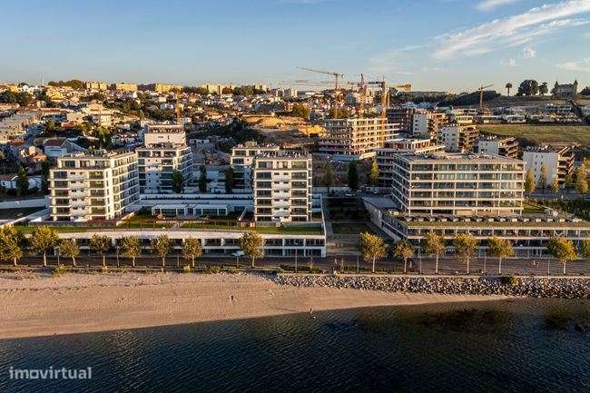 Apartamento T3 NOVO, com vista sobre o rio Douro - Grande imagem: 3/27