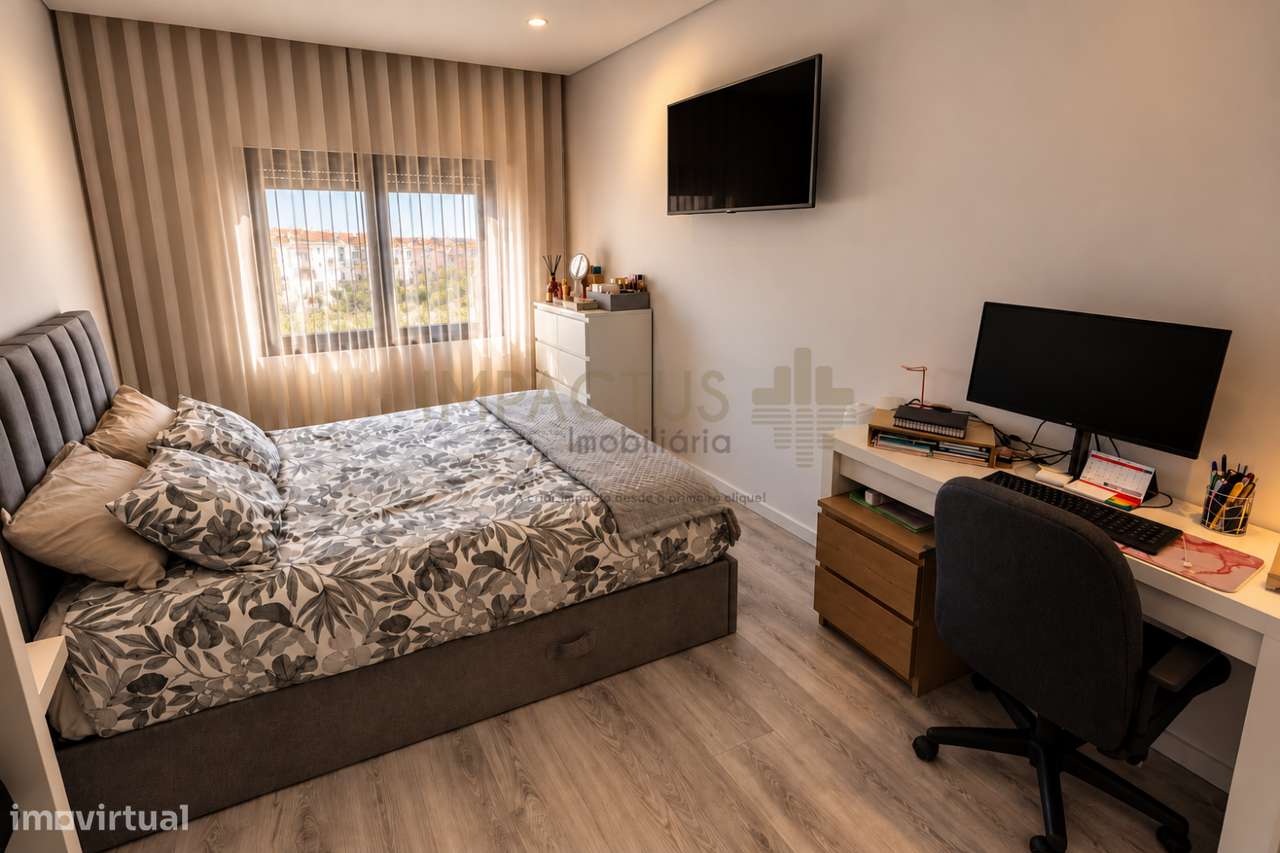 Moradia T3+T1 renovados-25