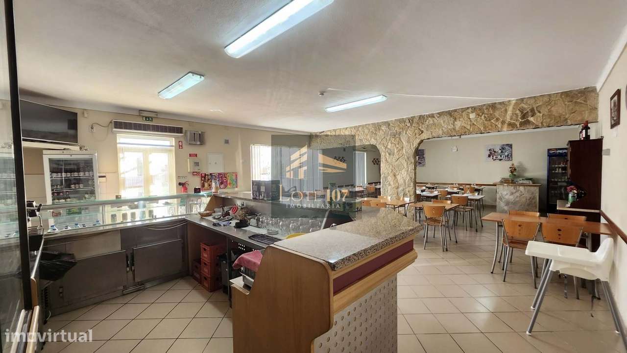 Moradia com Restaurante em Águas de Moura - Grande imagem: 4/39