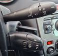 Peugeot 308 1.6 HDi Premium Plus - 16