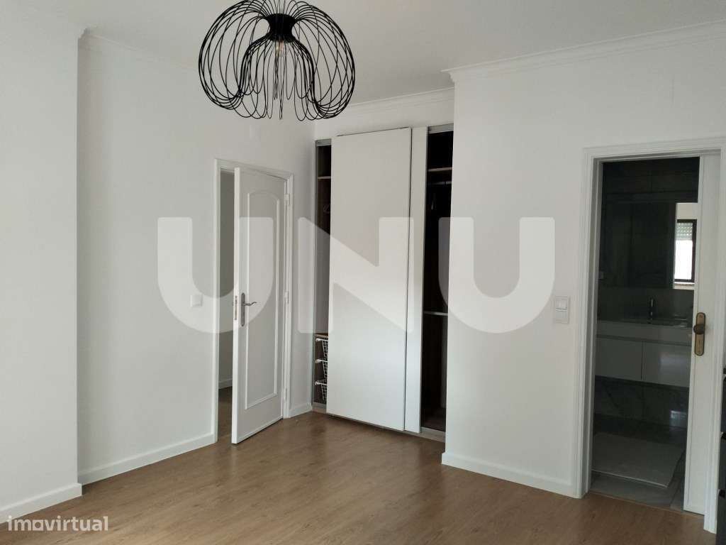 Apartamento T3 com boas áreas, em São Marcos, com suite e lareira-21