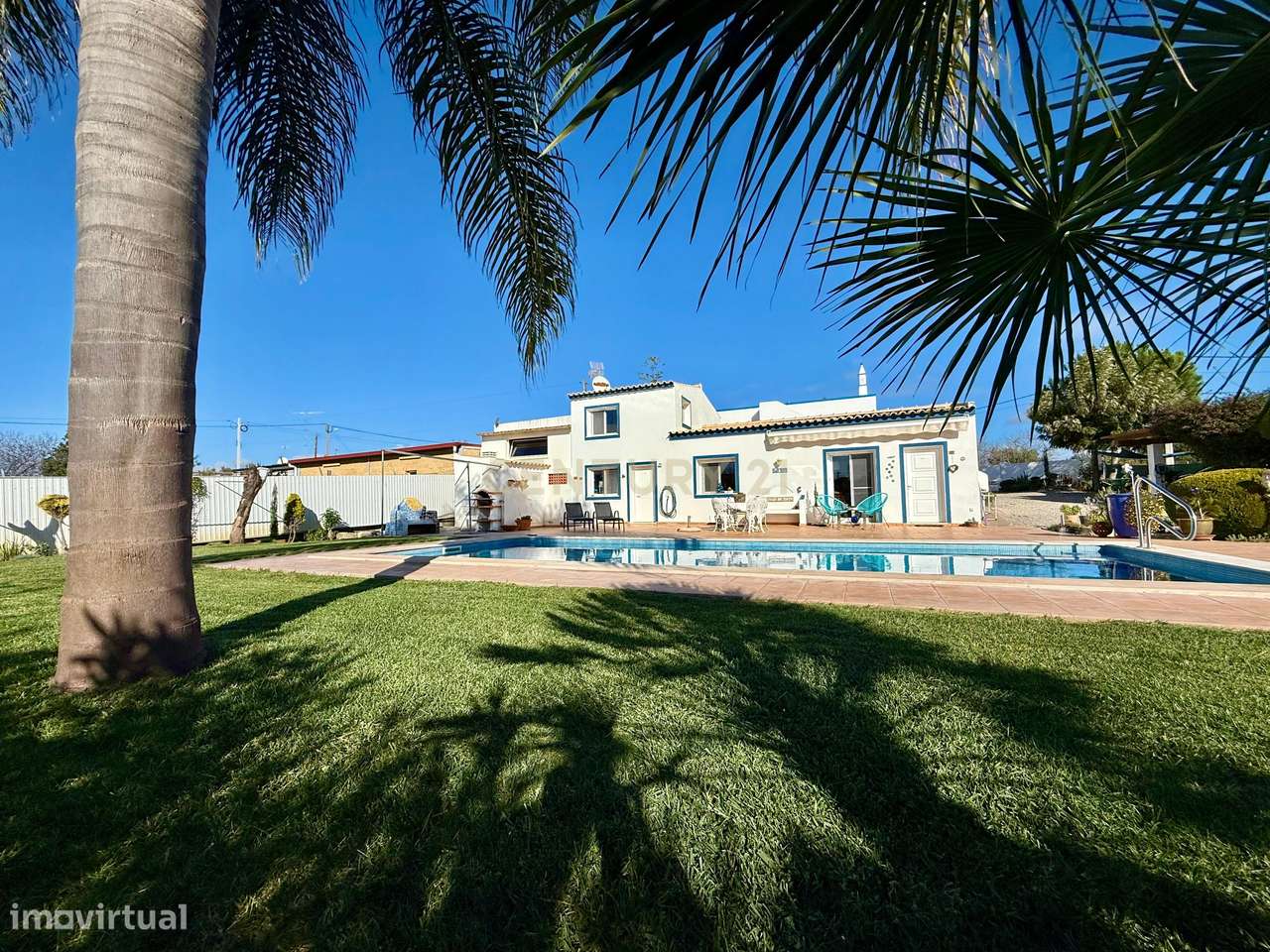 O seu refúgio de sonho no coração do Algarve, a poucos minutos da Prai-24