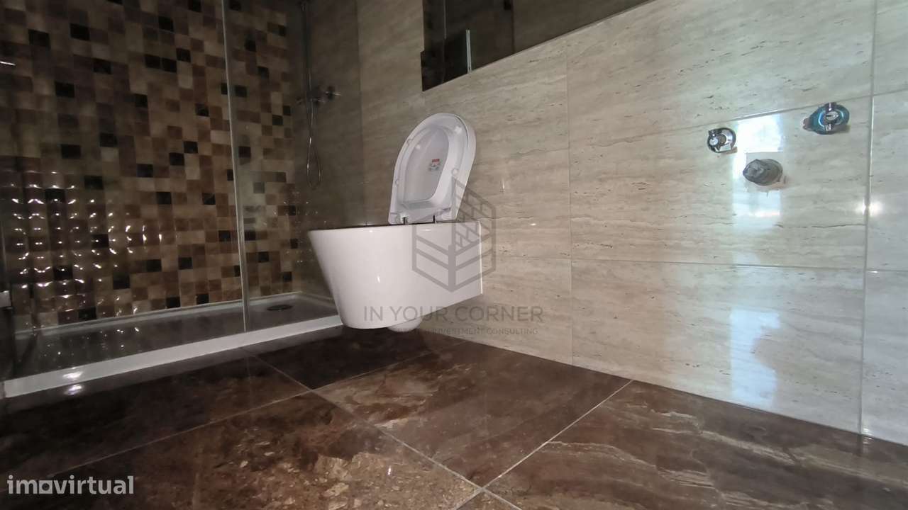 Apartamento T4 DUPLEX Venda em São Vicente,Lisboa-7