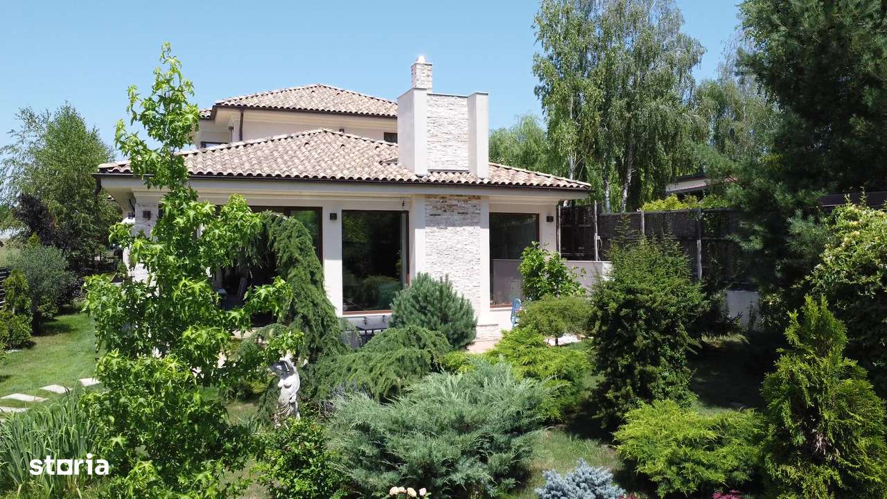 Imobil de lux pe malul lacului cu ponton, complet mobilat si utilat-4