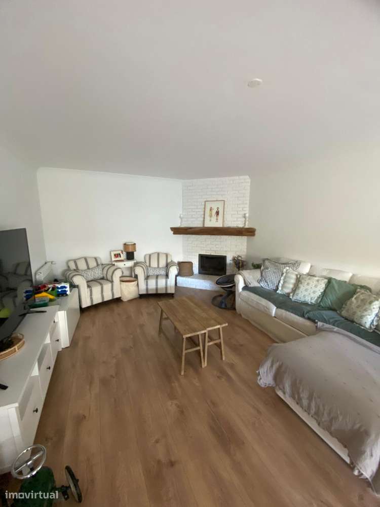 T2 + Studio T1 com terraço amplo - Grande imagem: 4/28