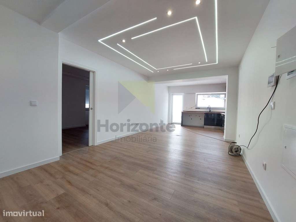 T4 Duplex Totalmente Recuperado no Centro Histórico de Portalegre - Grande imagem: 5/35