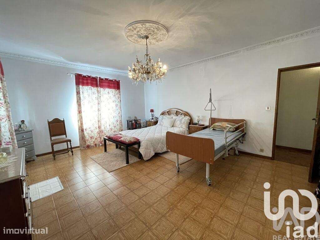 Moradia isolada T4 em Aguçadoura e Navais de 262 m2 - Grande imagem: 4/33