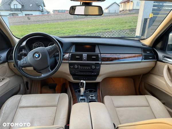 BMW X5 3.5i xDrive - 8