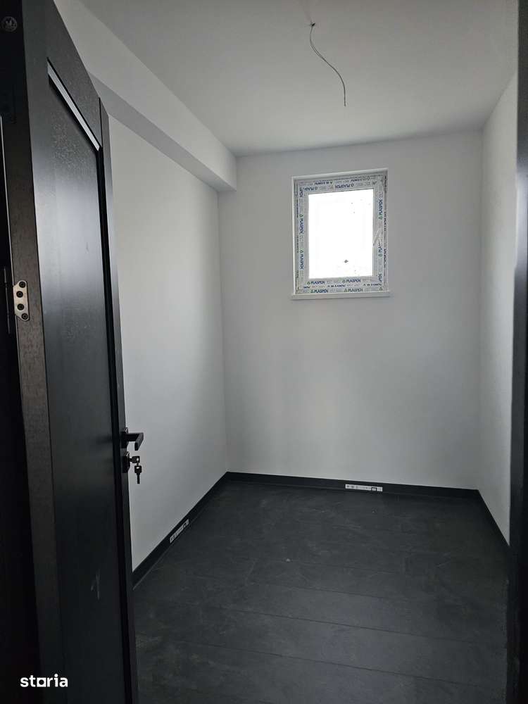 CASA 5 CAMERE - LUMINA-6