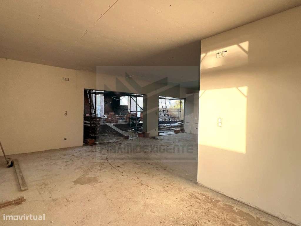 Moradia Isolada Urbanização Nova, 2 min. do Centro Moita - Grande imagem: 4/21