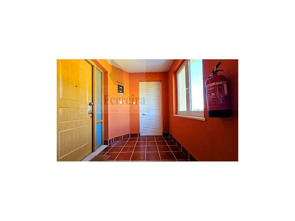 Apartamento T2 no Condomínio Campo Real!!!!!!!-35