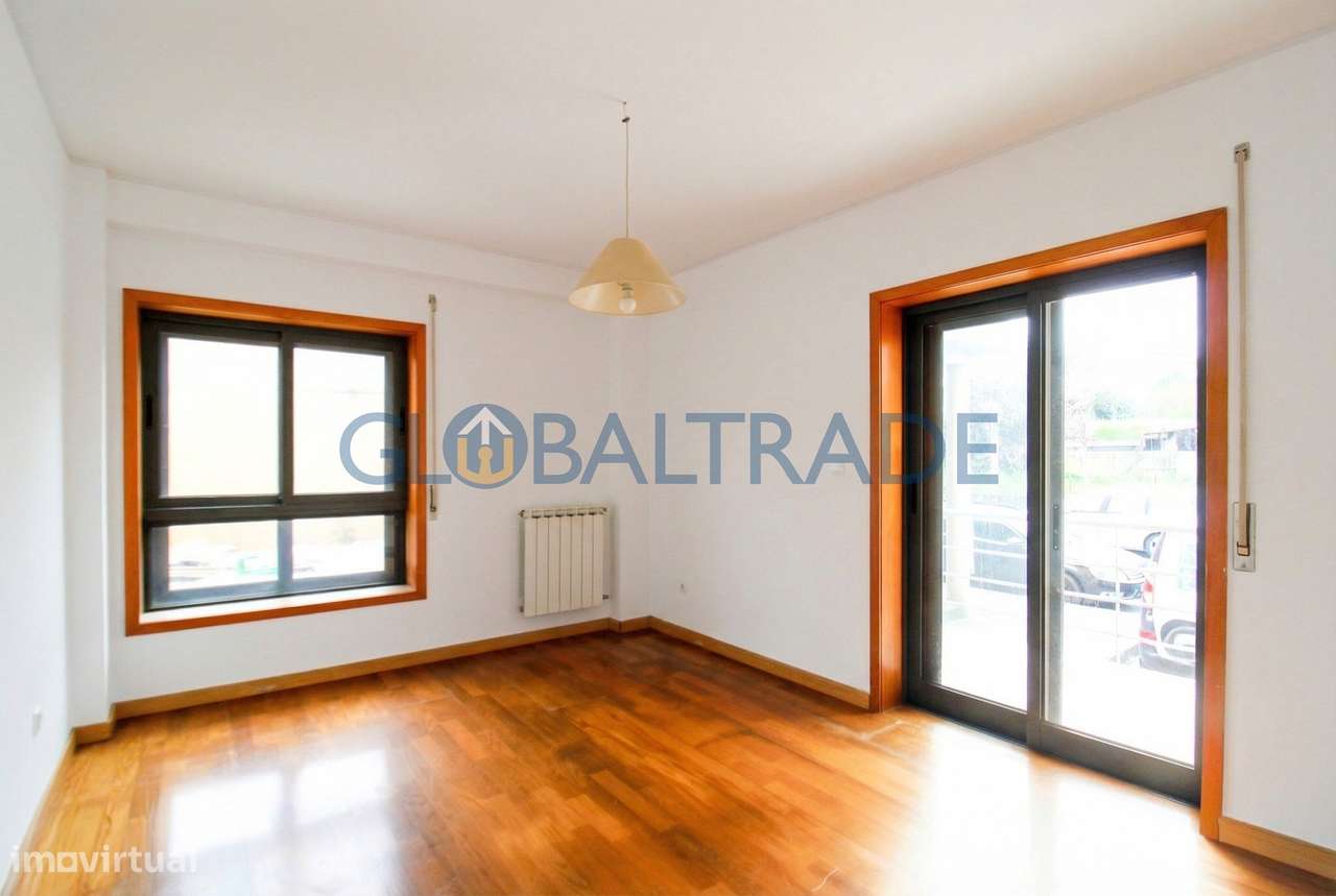 Apartamento T3 Renovado - Condomínio Fechado em Rio Tinto-24
