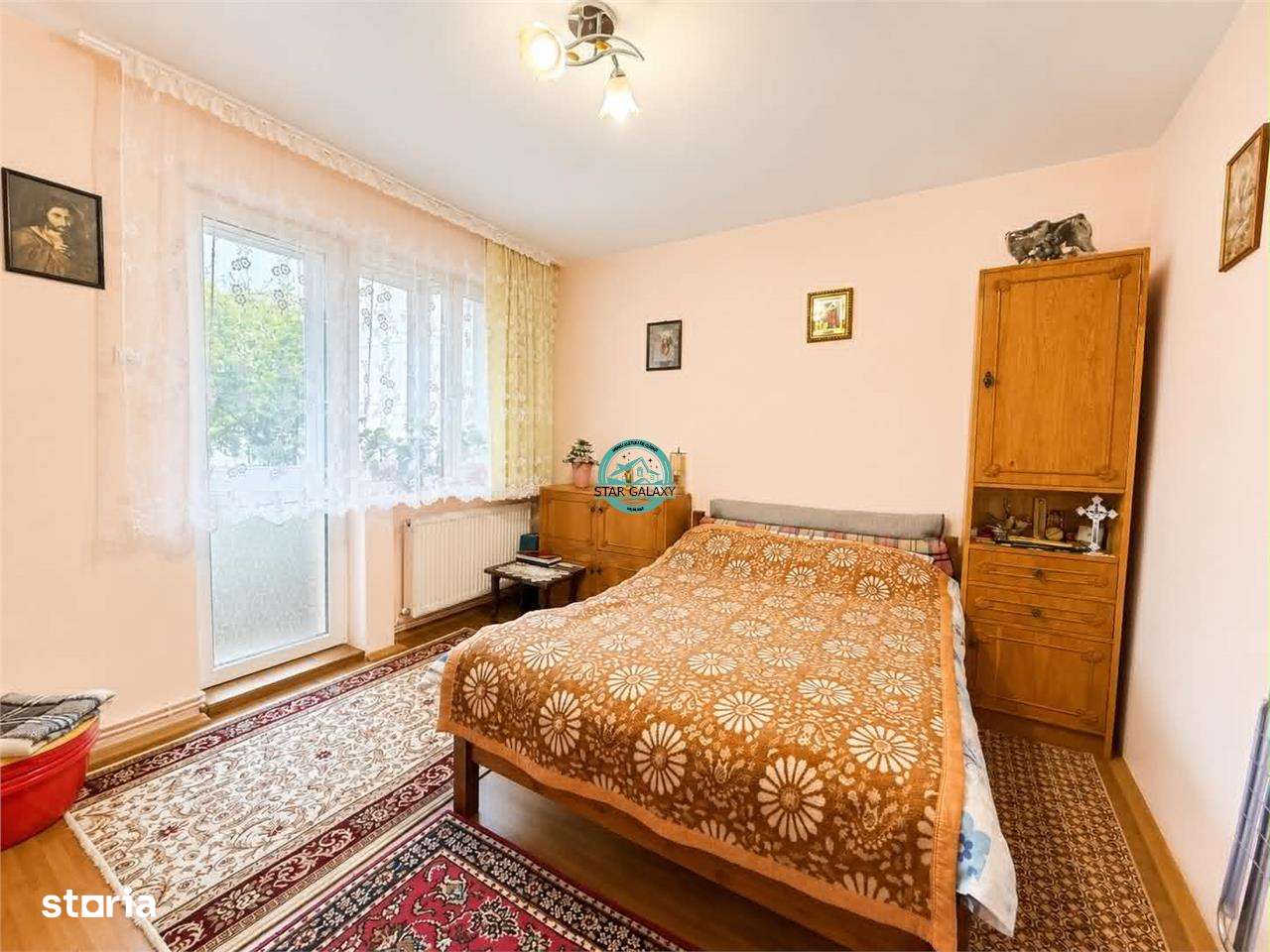 Vand apartament cu 2 camere, Etaj 1, 7 Noiembrie la 8 minute de UMF-4