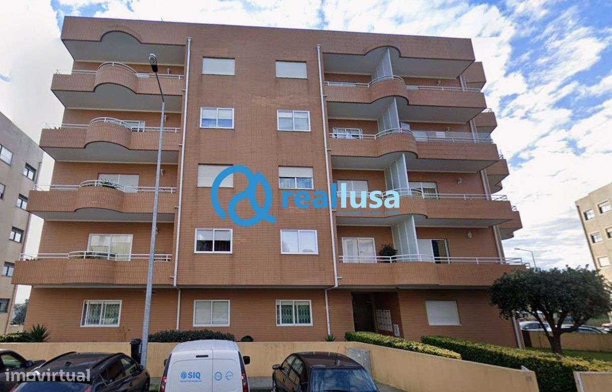 Apartamento T2 c/ garagem Rio Tinto Gondomar-14