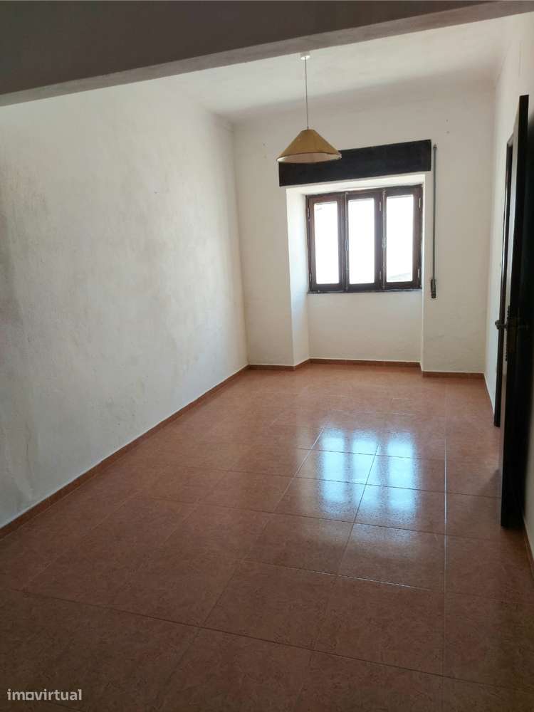 Moradia T3 + T1 + Terreno Urbanizável (Horta) - Vidigueira-7