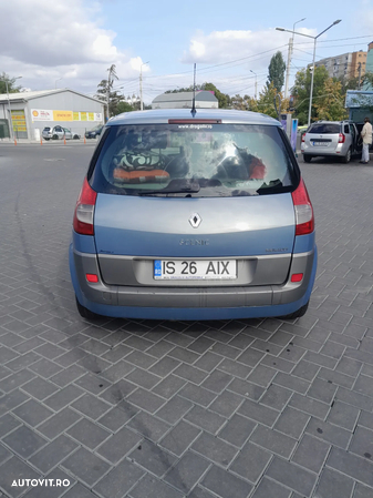 Renault Scenic II 1.9dCi Privilege - 9