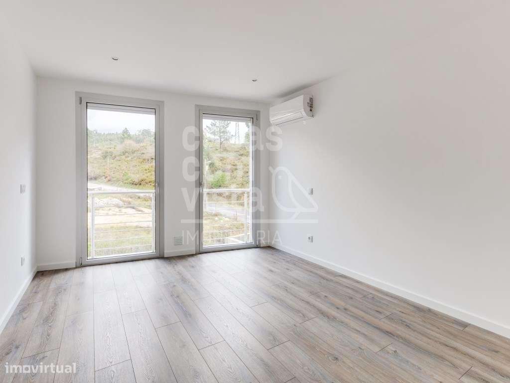 Apartamento T4 de arquitetura moderna junto da cidade, Pombal -Leiria-15