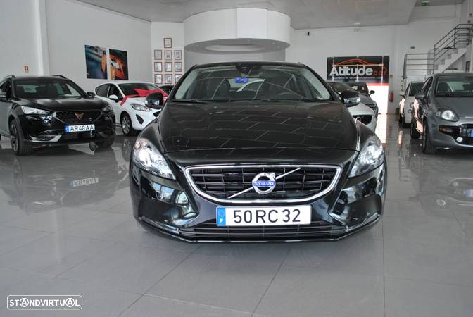 Volvo V40 2.0 D2 Momentum Eco - 3