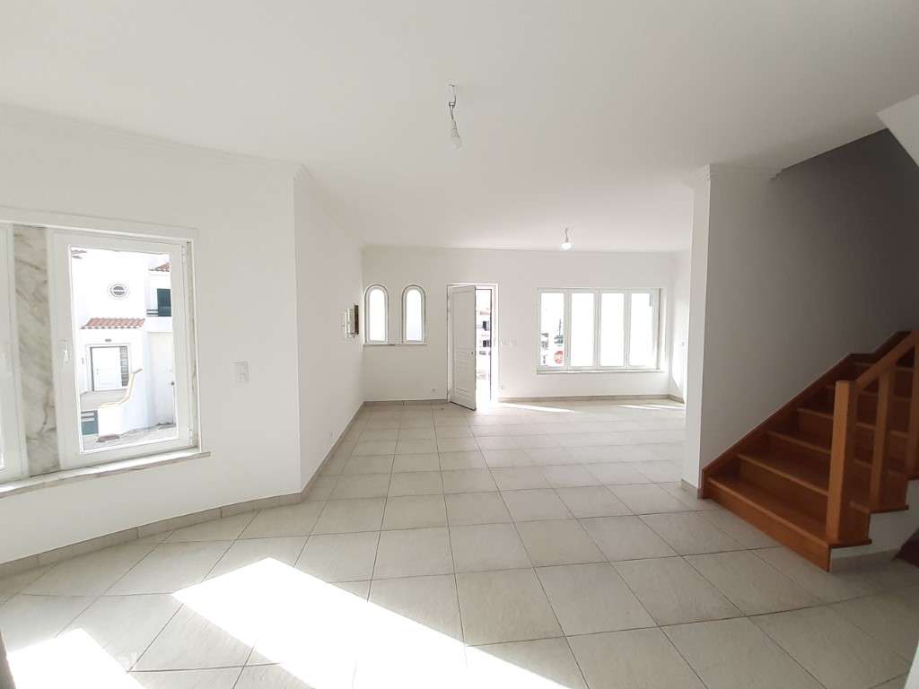 Moradia V3+1 c/vista mar na Ericeira-8