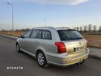 Toyota Avensis 1.8 VVT-i Sol - 2