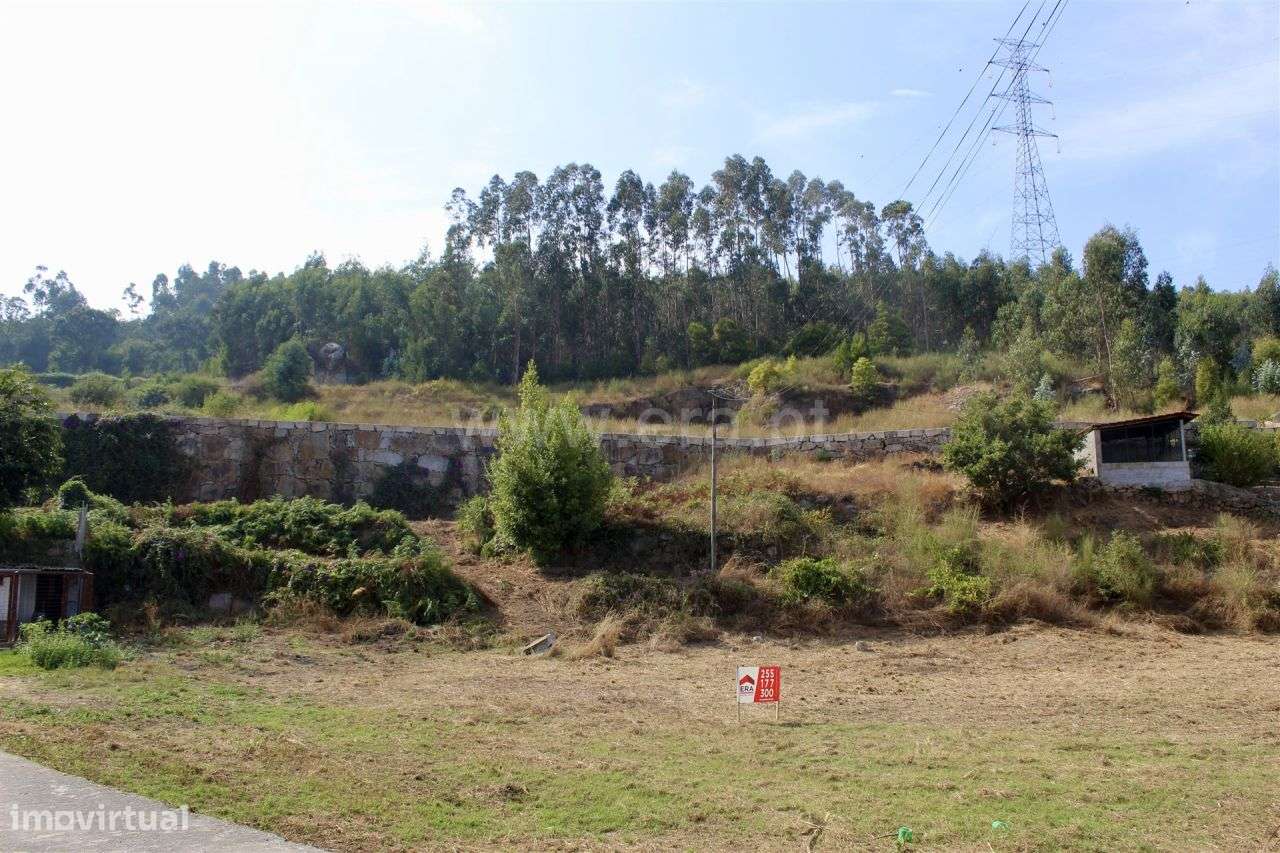 Terreno com projeto aprovado em Paredes - Grande imagem: 4/5