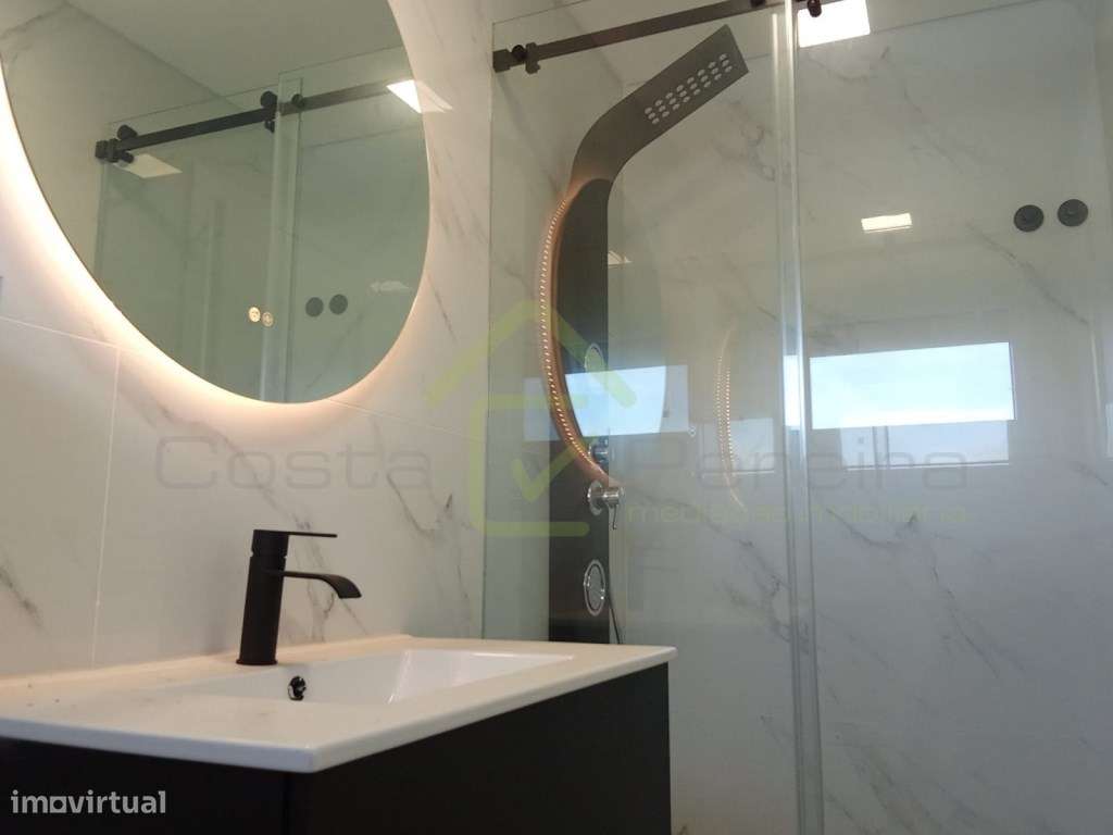 Moradia T4 Nova com garagem e logradouro-10