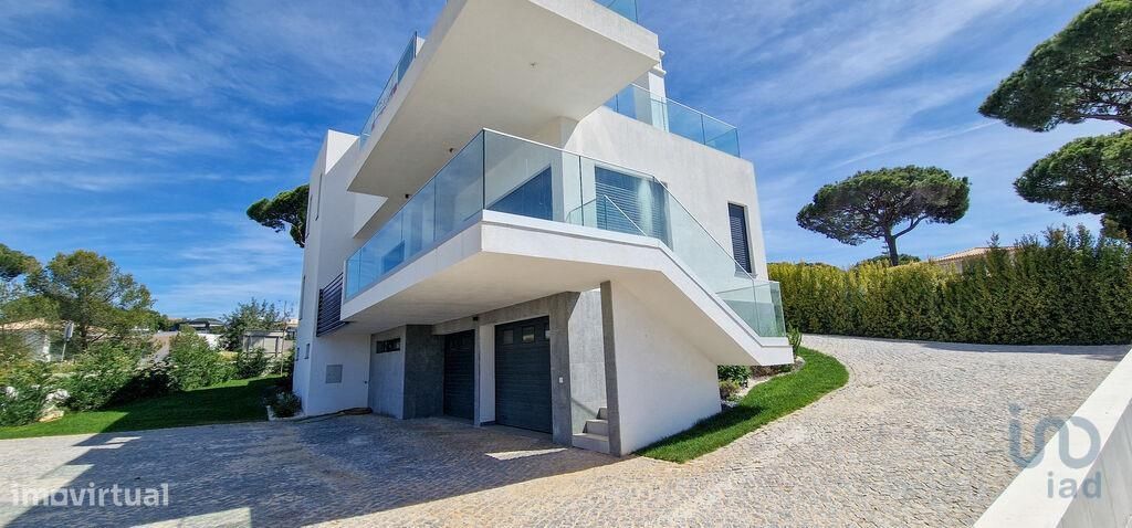 Casa / Villa T3 em Faro de 300,00 m2