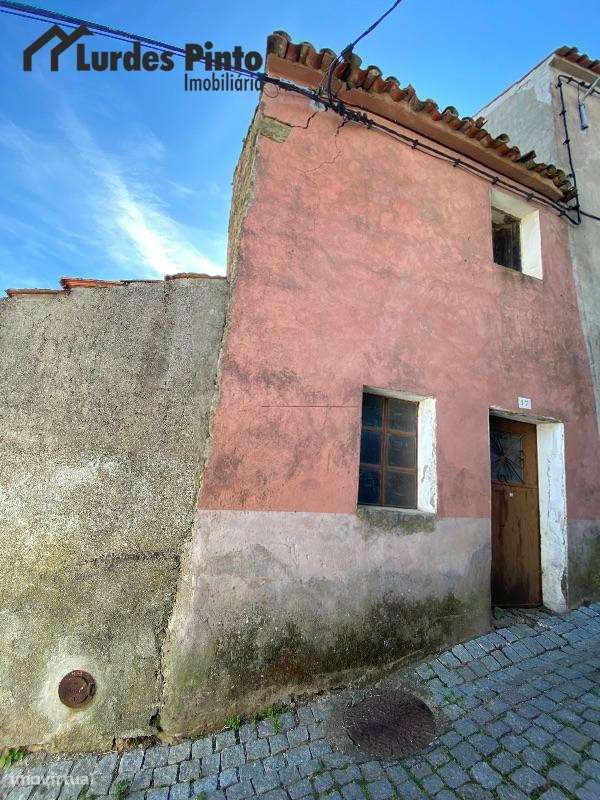 Moradias em Ruína - Grande imagem: 2/5