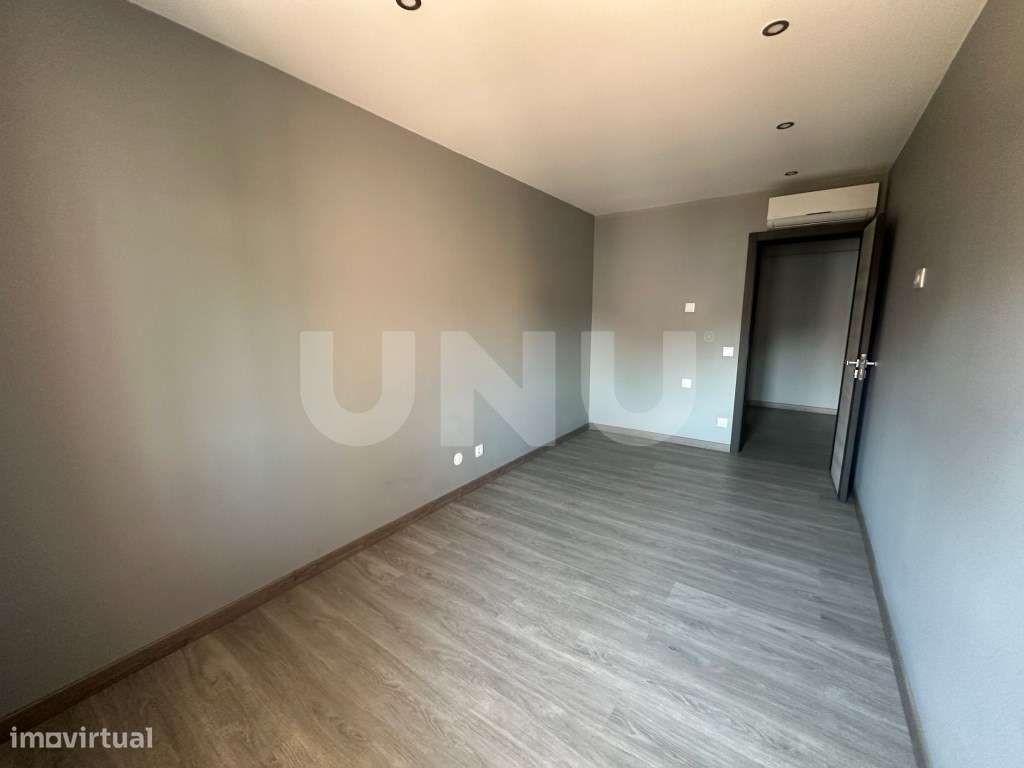 Apartamento T3 - Junto à Rotunda Europa-10