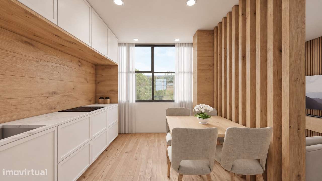 Apartamento T1+1 | Garagem | Elevador | Remodelado | São Cosme-1