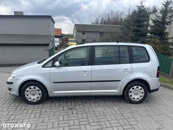 Volkswagen Touran 1.9 TDI Conceptline - 4