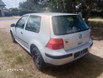 Volkswagen Golf - 3