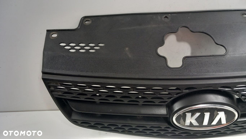 KIA RIO II ATRAPA GRILL CHROM - 3