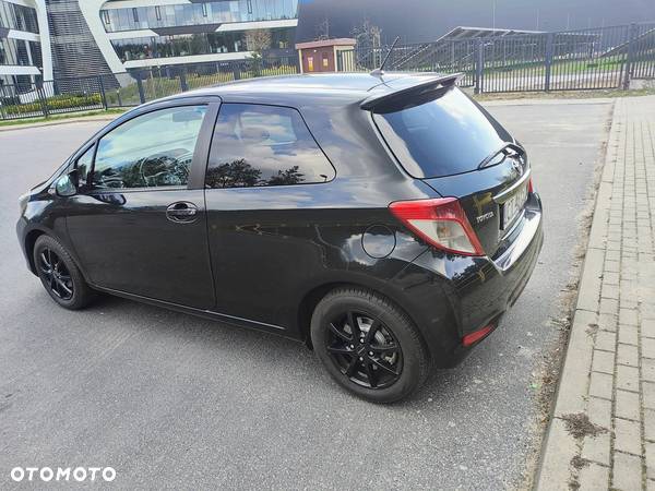 Toyota Yaris 1.33 Prestige - 4