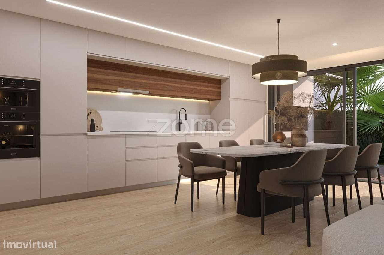 Moradia Térrea localizado em Grijo com 3 suítes e jardim - Grande imagem: 5/17