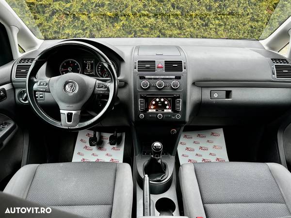Volkswagen Touran 1.6 TDI BlueMotion Technology Highline - 4