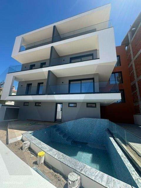 Apartamento T3 Novo em Condomínio Privado com Piscina e Box Ericeira --1