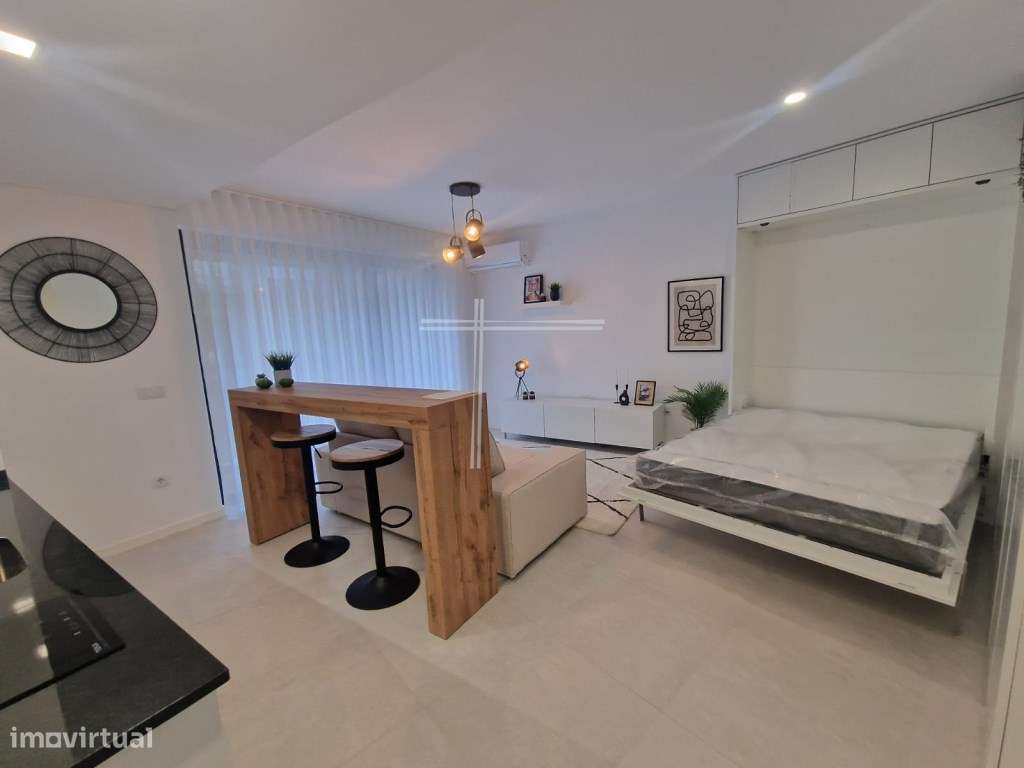Apartamento totalmente mobilado e equipado - Avenidas Novas - Grande imagem: 5/9