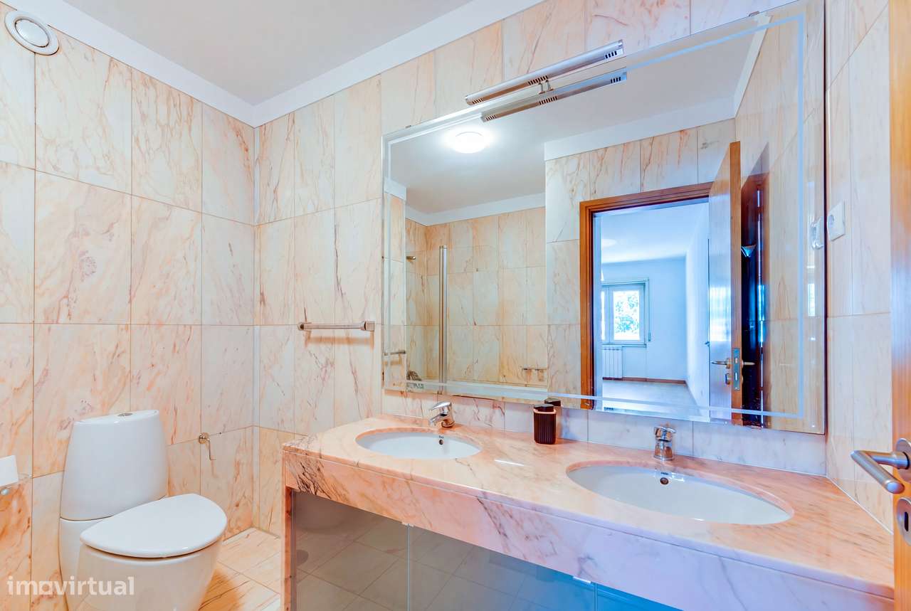 Apartamento T3 Venda em Ramalde,Porto-20