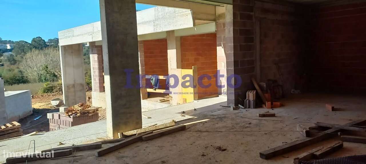 Moradia T4 em Cucujães, Oliveira de Azeméis - Grande imagem: 4/12