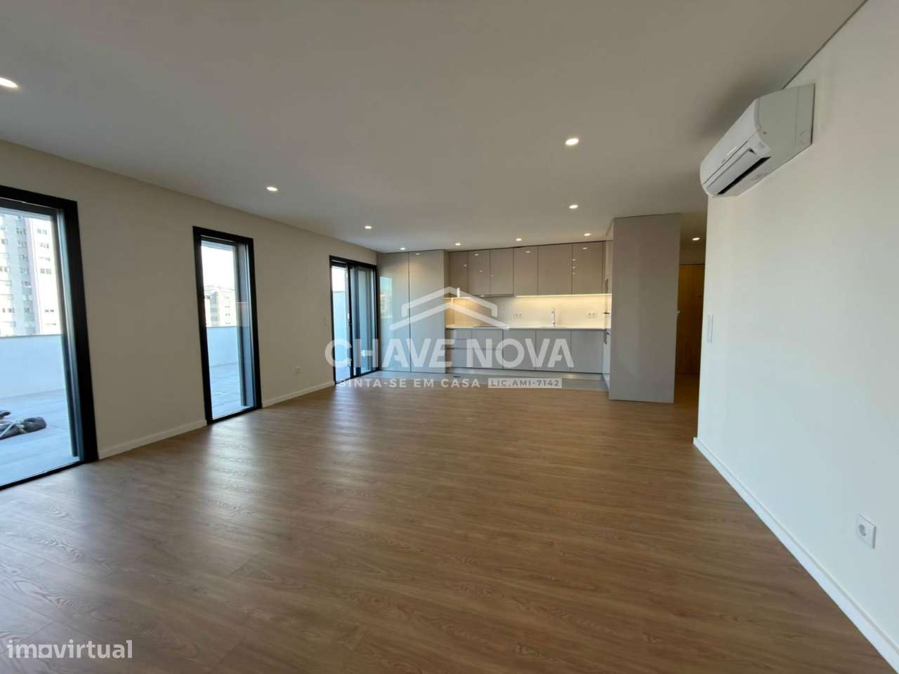 LA - Apartamento 3 Quartos, para Venda em VN de Gaia, Santa Marinha - Grande imagem: 5/23