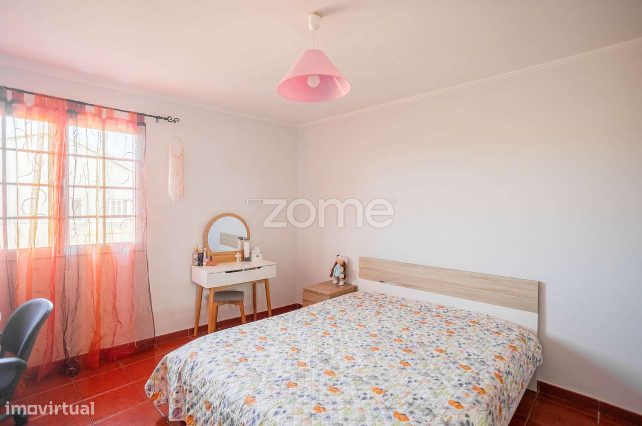 Moradia T6+1 com Terraço, Vista Mar e Ruína – Santa Bárbara-15