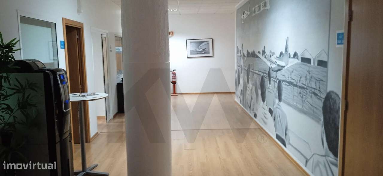 Armazém Prior Velho - Arrendado Oportunidade de Investimento - Grande imagem: 2/14