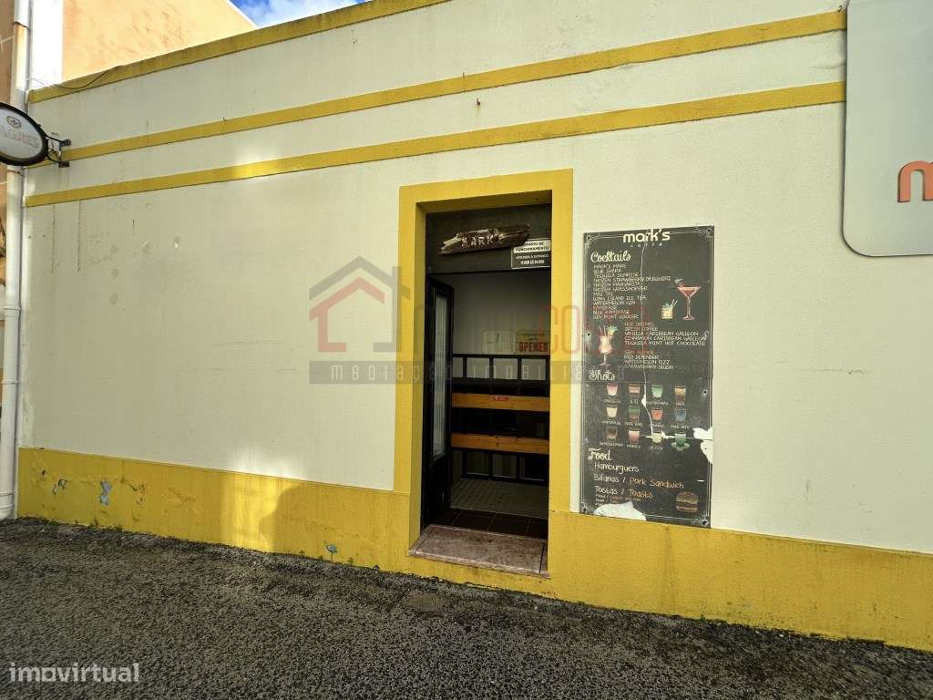 Prédio no Centro Histórico de Peniche-13