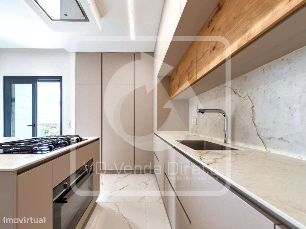 Apartamento de Luxo T3 com 3 Suites, Varandas, Arrecadação e Parque... - Grande imagem: 1/20