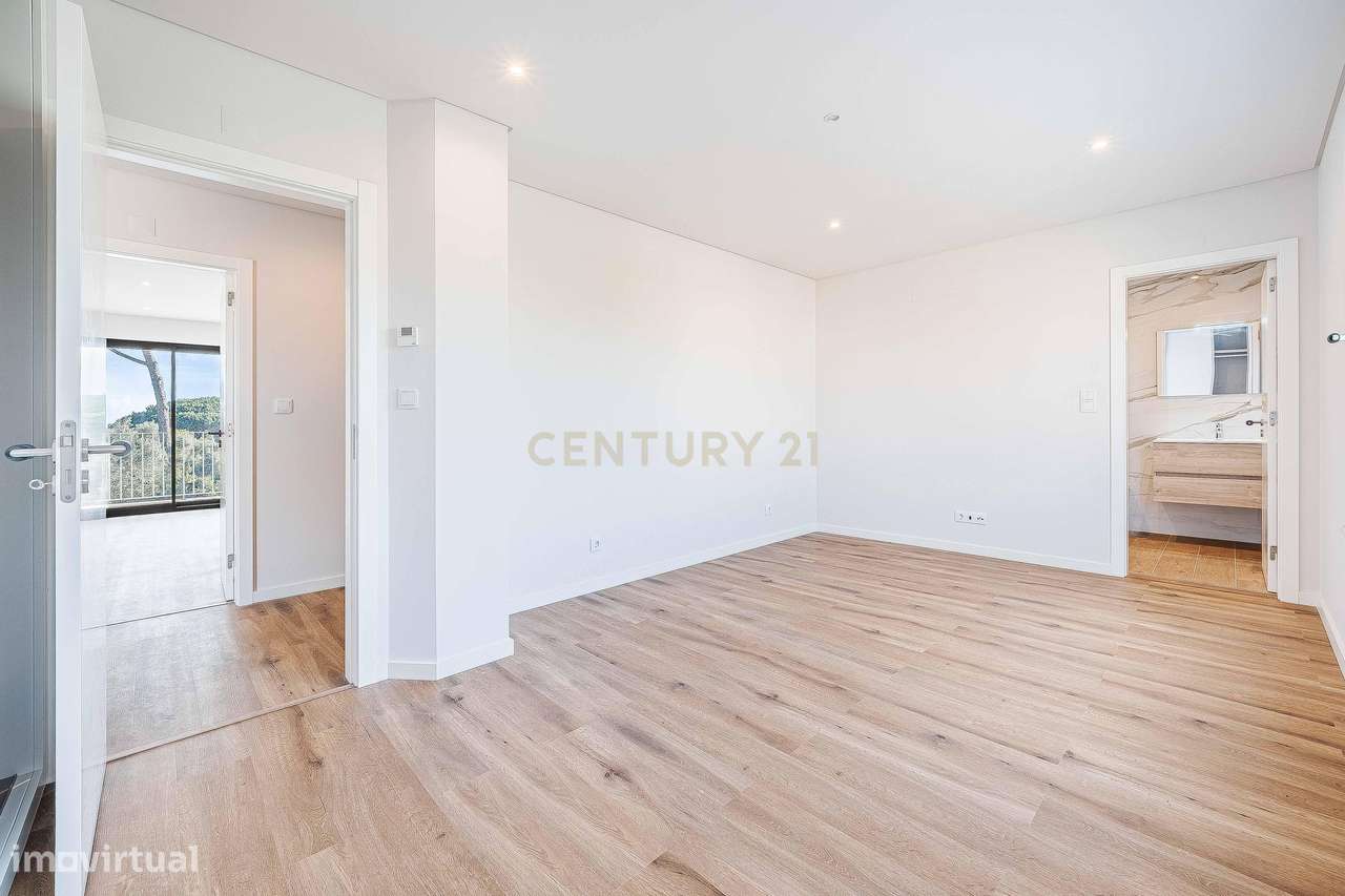 Moradia T3 Moderna de Acabamentos Premium-15