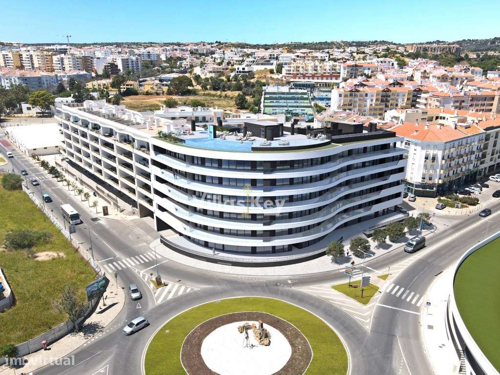 Apartamento T4 com vista deslumbrante sobre a Marina, amplo terraço... - Grande imagem: 4/17