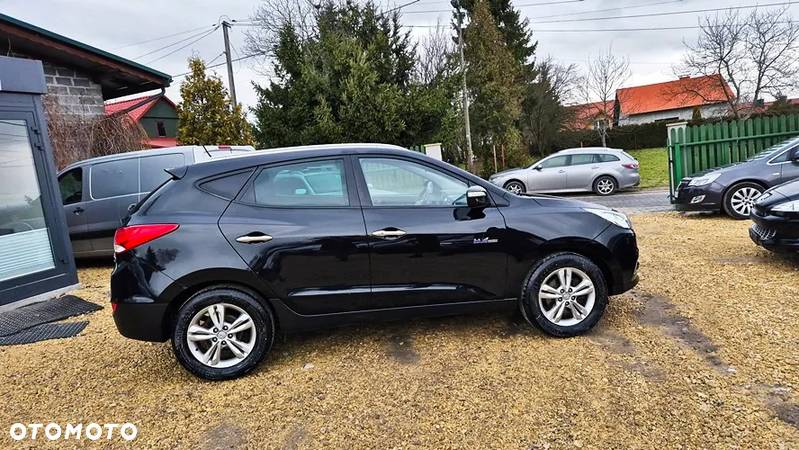 Hyundai ix35 1.6 2WD blue Style - 12