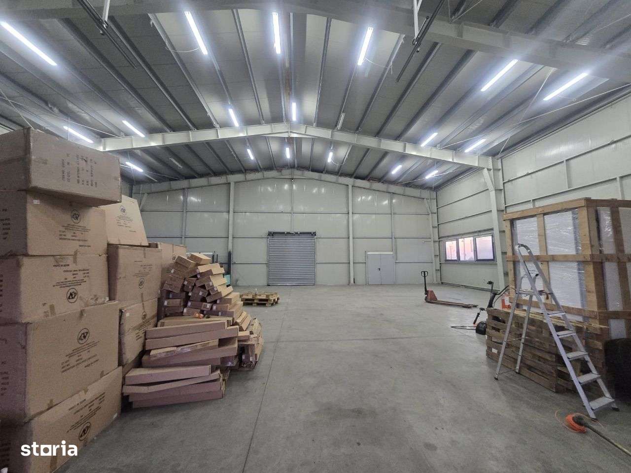 spre închiriere o hală situată în Oradea, Parcul Industrial Borș - Imagine principală: 5/16